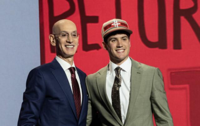 游戏玩法-火箭青春风暴！4年收获6大新星：探花加盟冲季后赛